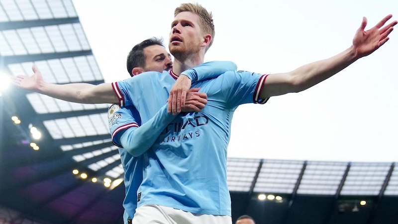 Tới Ả Rập nhận lương 100 củ / m&ugrave;a, De Bruyne đ&atilde; c&oacute; c&acirc;u trả lời - Ảnh 1