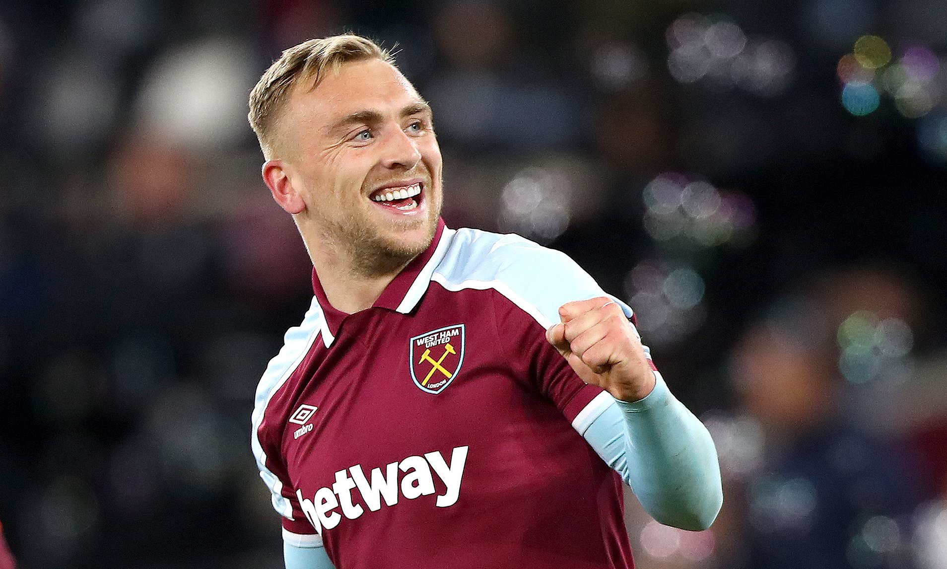 Thay Salah, Liverpool chốt ng&ocirc;i sao 13 b&agrave;n, 8 kiến tạo m&ugrave;a trước - Ảnh 1