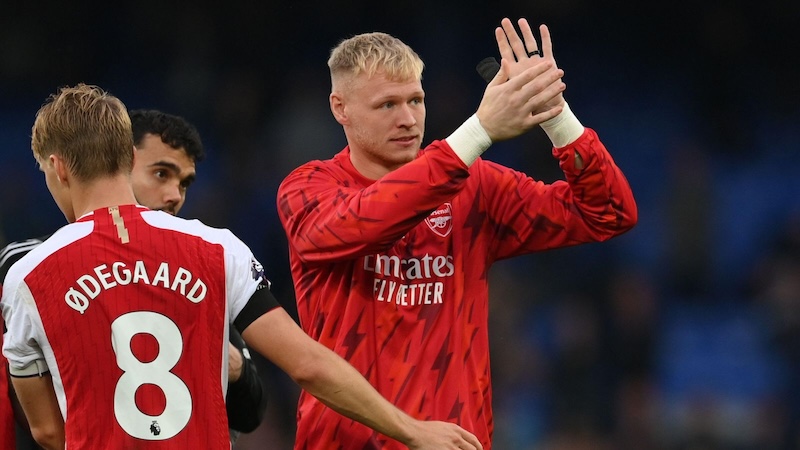 Bạn th&acirc;n bị Arteta cho dự bị, Odegaard n&oacute;i lời 