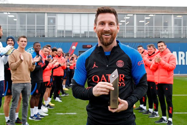 CĐV của PSG ch&iacute;nh thức l&ecirc;n tiếng, tố c&aacute;o Messi 'dối tr&aacute;