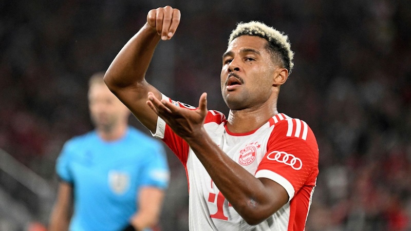 Man United chốt 50 củ đón