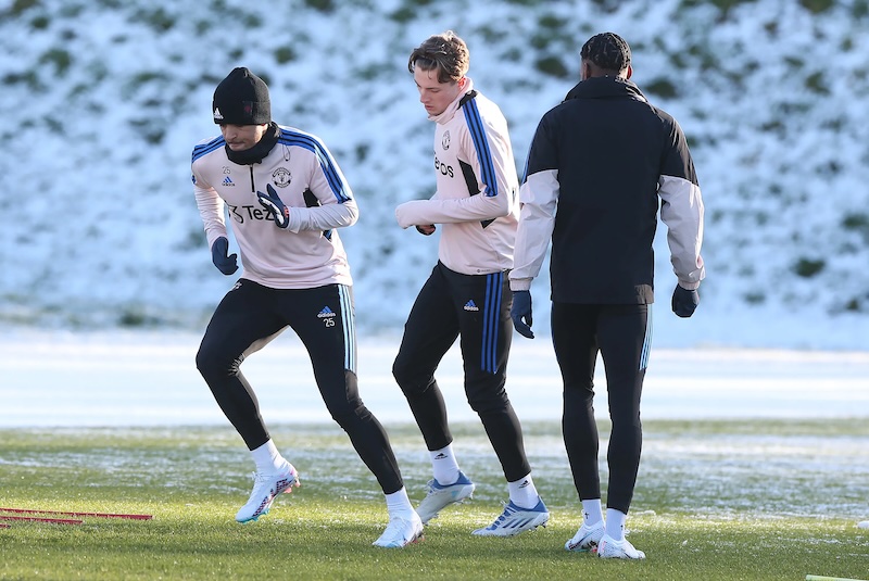 Roy Keane nhắn sao M.U: 