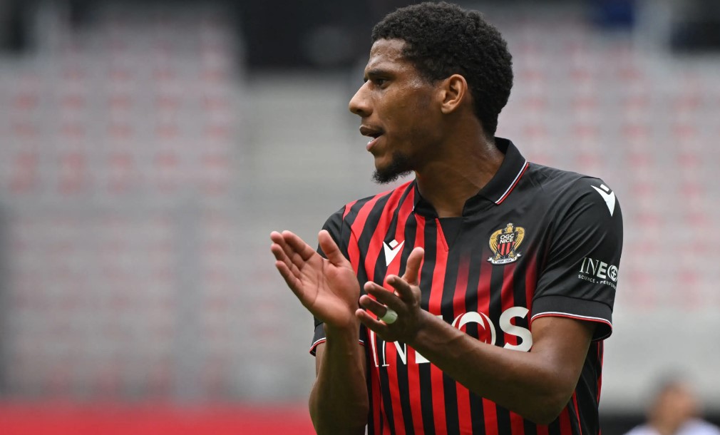 Varane, Martinez liên tục chấn thương, M.U chốt vội đá tảng 40 củ - Ảnh 3