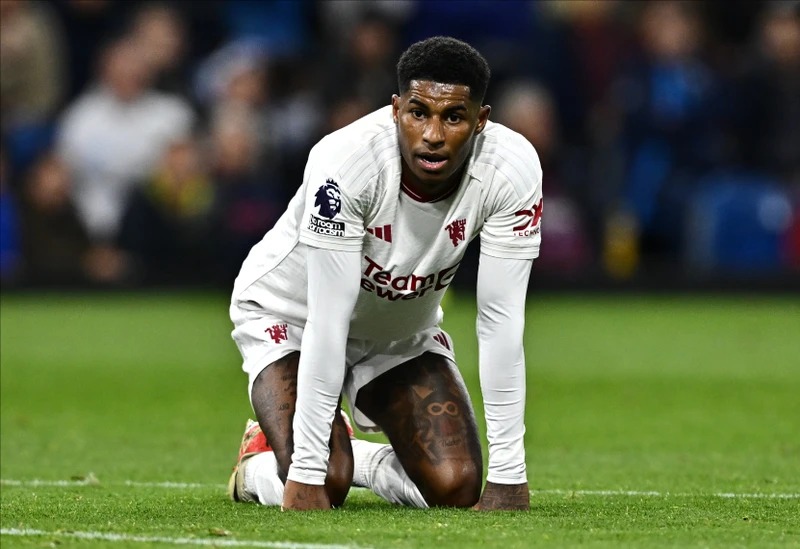 PSG ra tay, ng&ocirc;i sao 