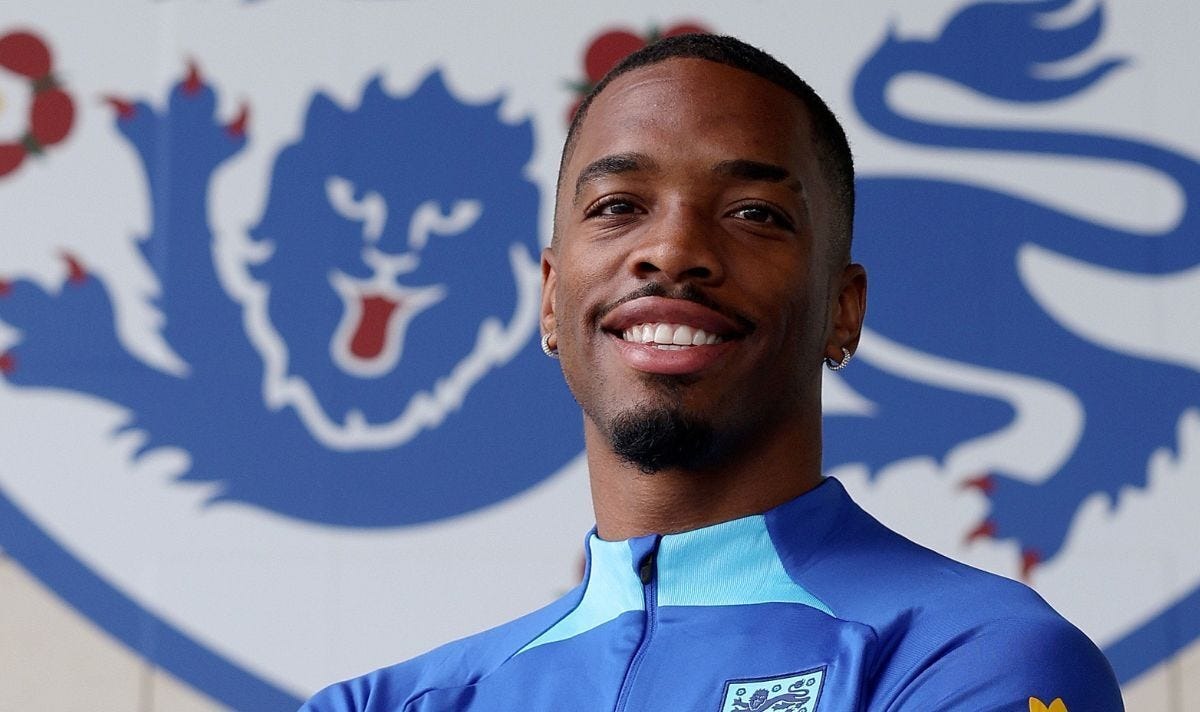 Đẩy mạnh đ&agrave;m ph&aacute;n, Arsenal đ&oacute;n 