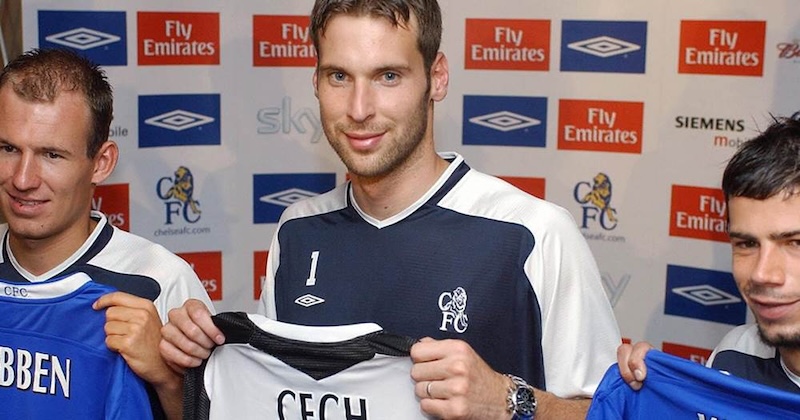 Giải nghệ 4 năm, huyền thoại Chelsea vẫn khiến CĐV 