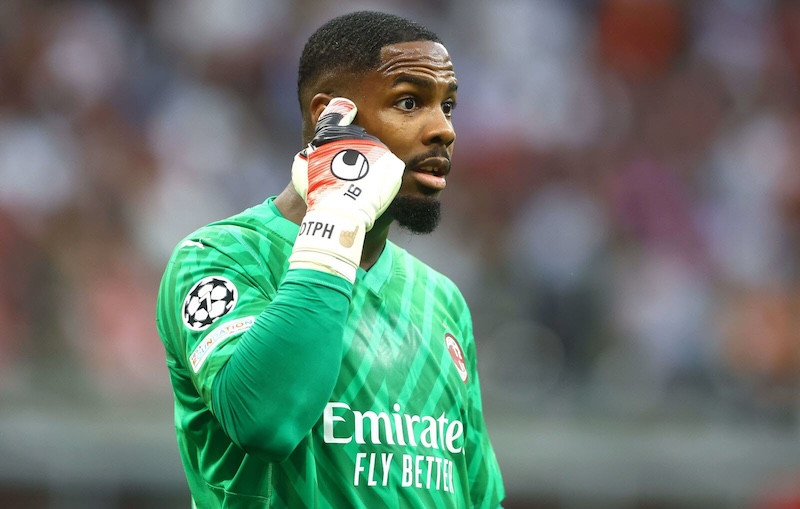 Kh&ocirc;ng y&ecirc;n t&acirc;m với Sanchez, Chelsea chốt tiếp thủ m&ocirc;n 