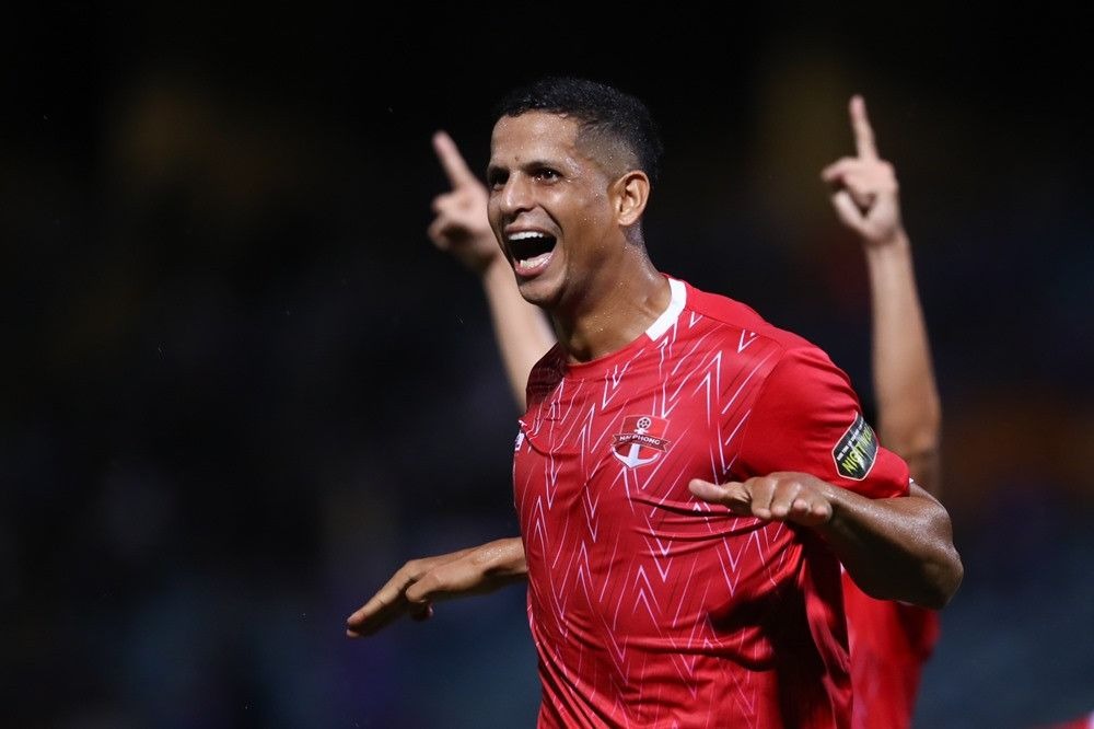 Lucao do Break: G&atilde; du mục kh&oacute; trị của Hải Ph&ograve;ng FC - Ảnh 3