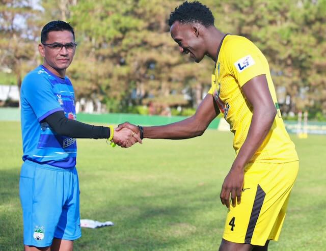 Phũ với người quen, HAGL đ&oacute;n người lạ đua v&ocirc; địch V.League - Ảnh 1