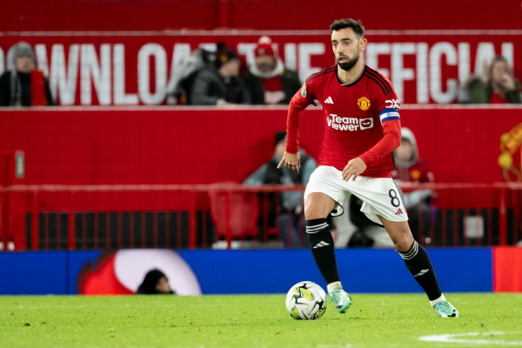 Bruno Fernandes kh&ocirc;ng xứng l&agrave;m đội trưởng MU, vậy ai l&ecirc;n thay? - Ảnh 1