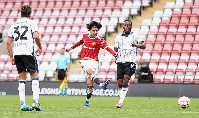 Iraq gọi cựu sao MU đấu tuyển Việt Nam - Ảnh 1