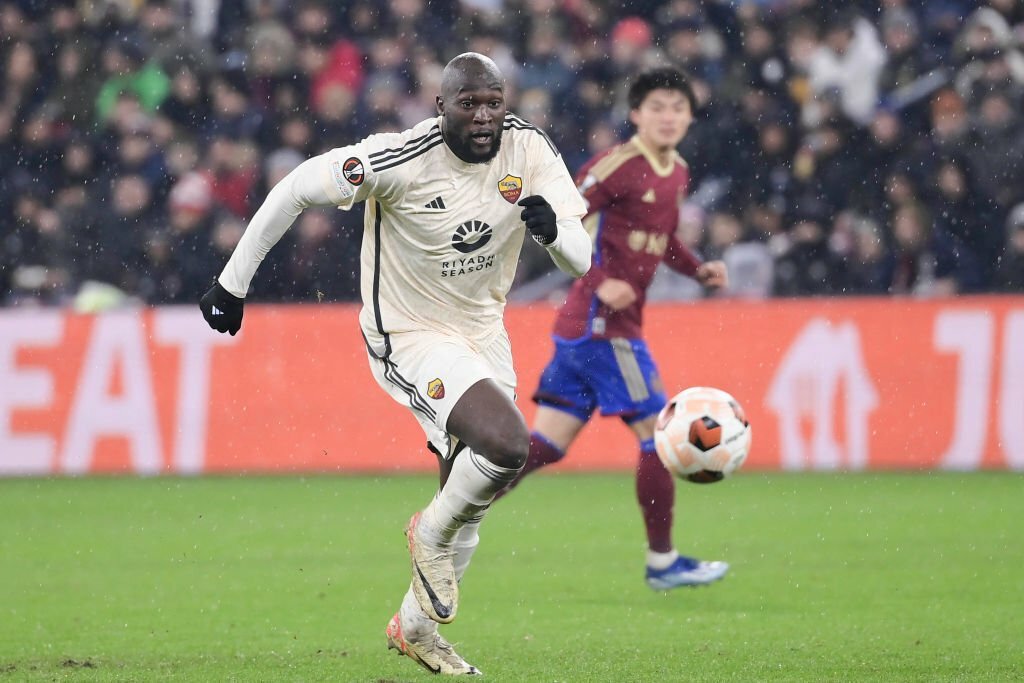 Lukaku từ người h&ugrave;ng h&oacute;a tội đồ khiến Roma gặp kh&oacute; - Ảnh 1