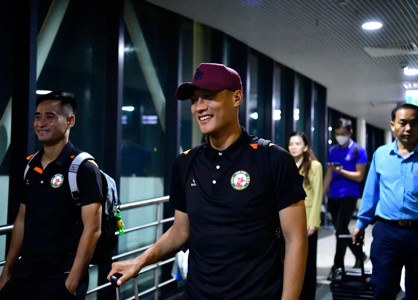 Trong 3 th&aacute;ng CLB B&igrave;nh Định đổi t&ecirc;n 2 lần - Ảnh 1