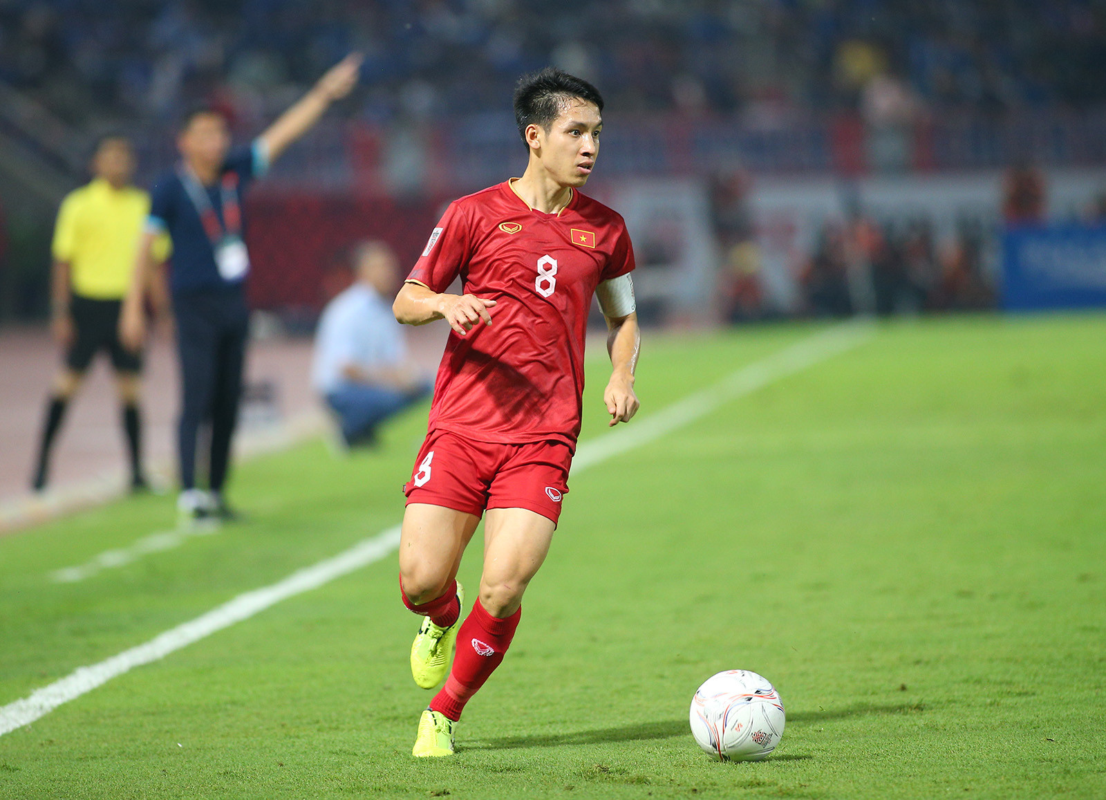 Đỗ H&ugrave;ng Dũng &ndash; Thủ qu&acirc;n thầm lặng - Ảnh 3