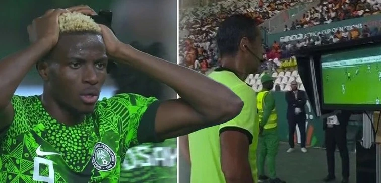 VAR g&acirc;y b&atilde;o, tạo n&ecirc;n kịch bản đi&ecirc;n rồ ở trận Nigeria gặp Nam Phi - Ảnh 1