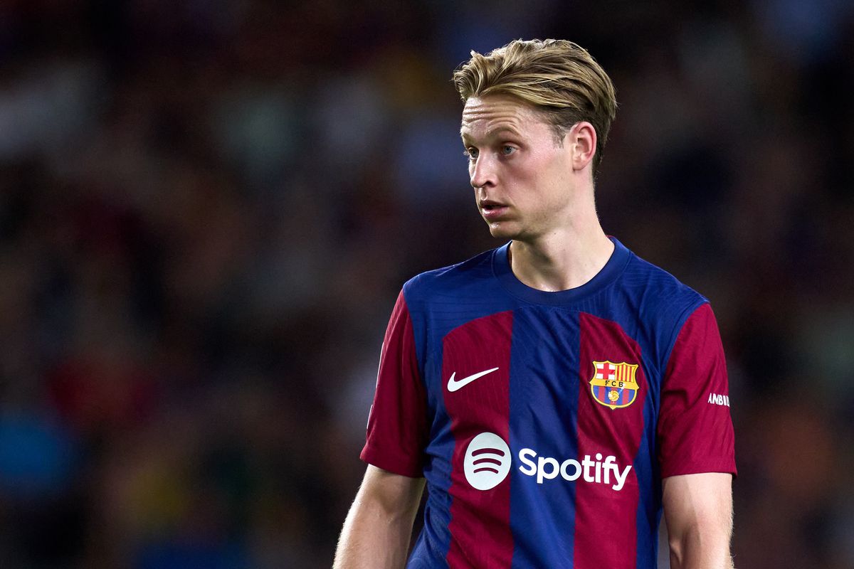 Barca ra gia De Jong cực rẻ, MU lại mừng thầm - Ảnh 1