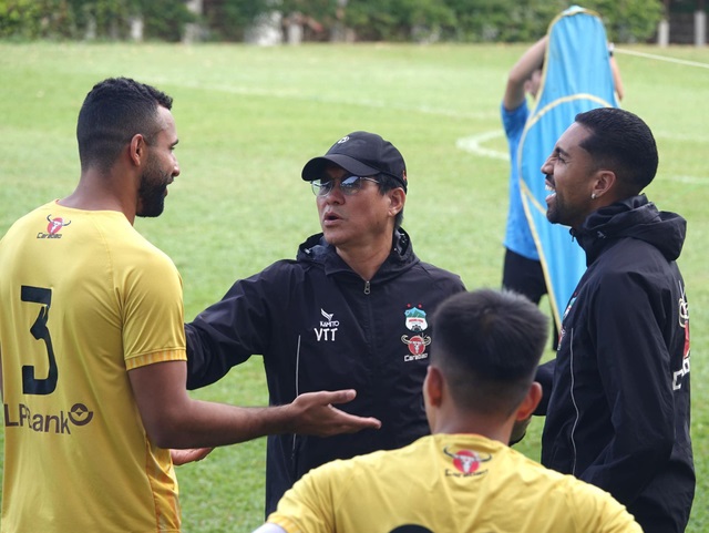 HAGL 'lấy 4 trụ cột' từ CLB TP HCM, Ban L&atilde;nh đạo CLB n&oacute;i g&igrave;? - Ảnh 1