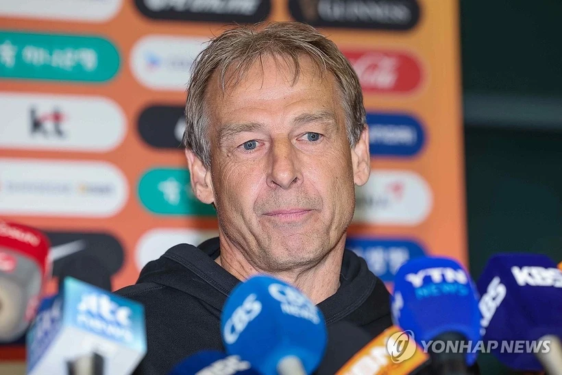 Chủ tịch LĐBĐ H&agrave;n Quốc bị điều tra vụ Klinsmann - Ảnh 2