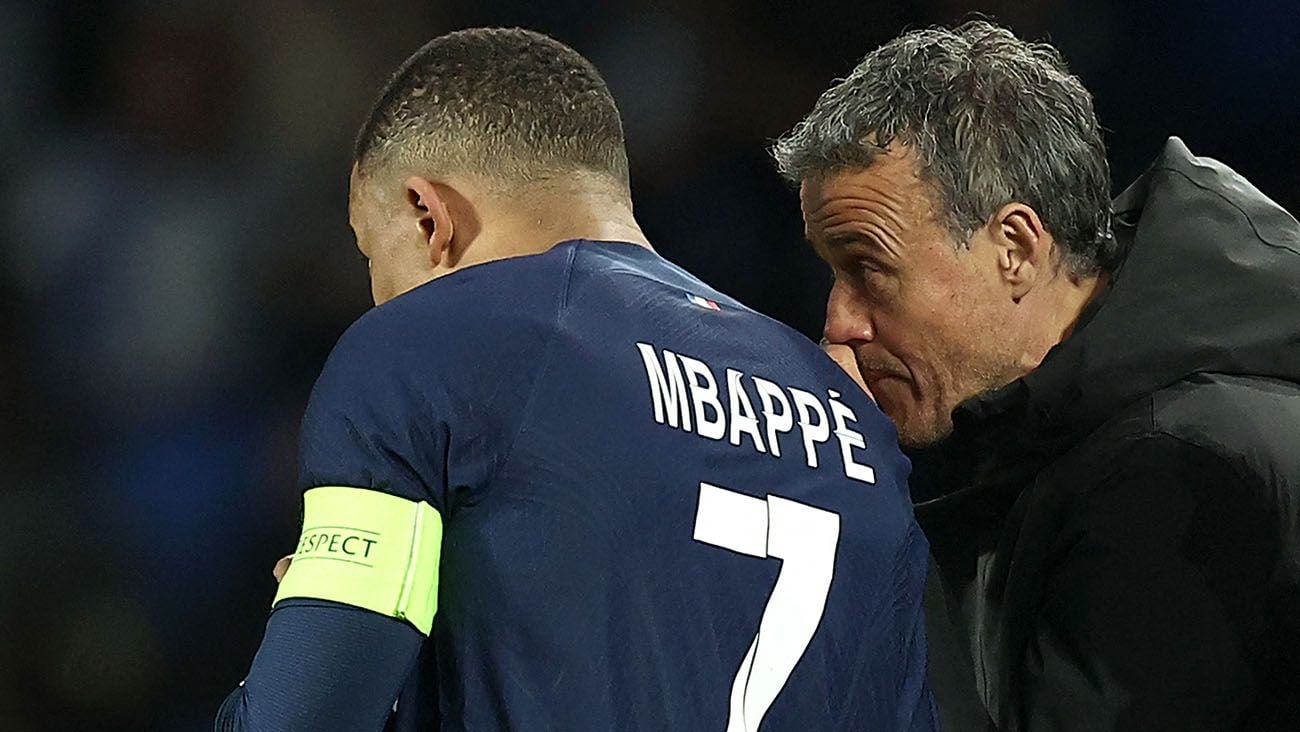 Kylian Mbappe l&ecirc;n tiếng về tin đồn rạn nứt với HLV Luis Enrique - Ảnh 1