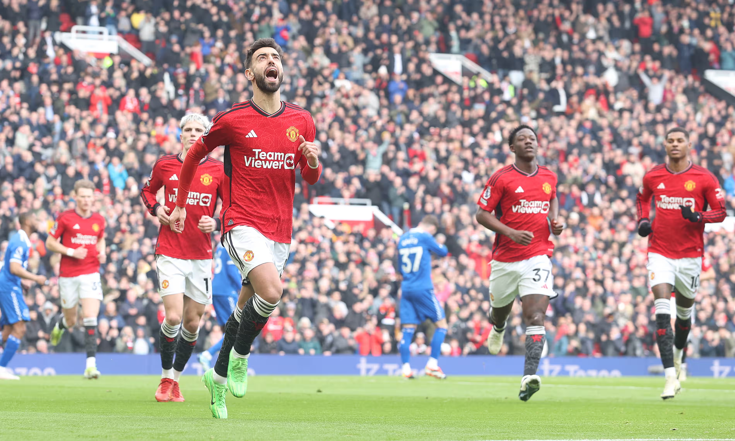 MU đ&aacute;nh bại Everton nhờ hai quả phạt đền - Ảnh 2