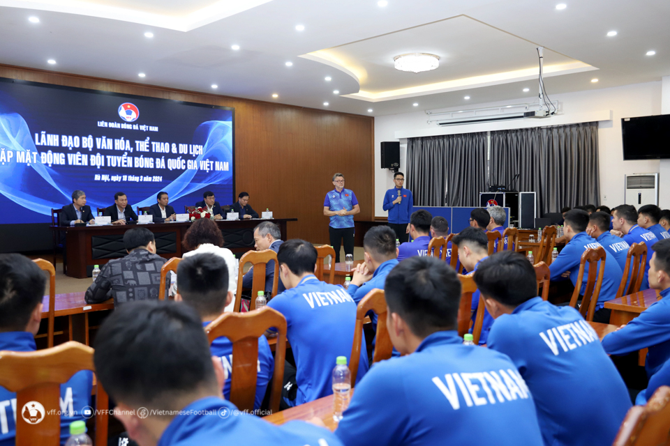 HLV Troussier: &lsquo;Đội tuyển Việt Nam muốn thắng đẹp Indonesia&rsquo; - Ảnh 1