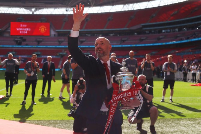 Chelsea, Newcastle, Arsenal &ocirc;m hận khi MU v&ocirc; địch FA Cup - Ảnh 1