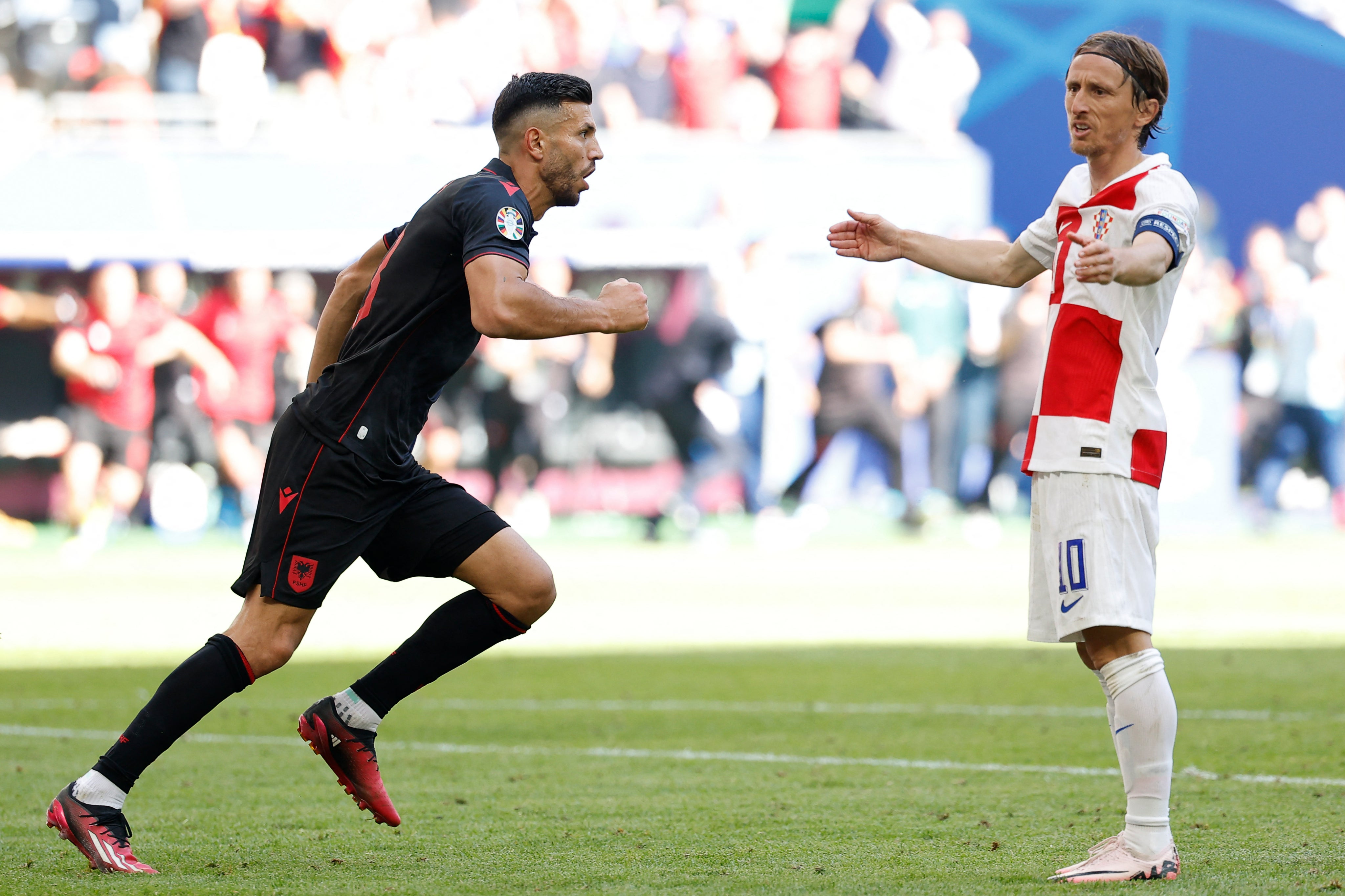 Cầu thủ v&ocirc; danh của Albania lập kỷ lục ở Euro 2024 - Ảnh 1