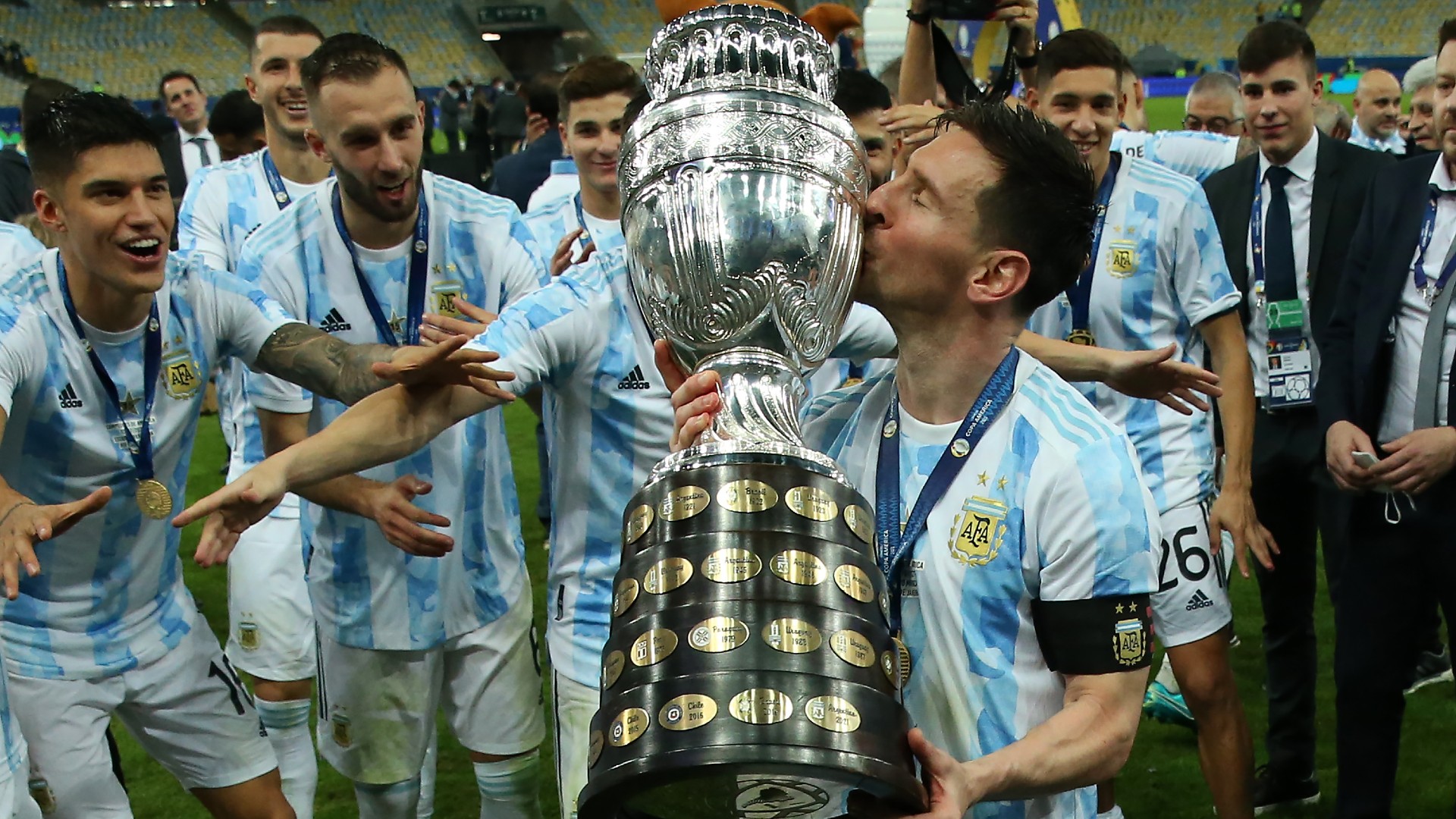 Messi đứng trước cơ hội x&ocirc; đổ h&agrave;ng loạt kỷ lục ở Copa America - Ảnh 1