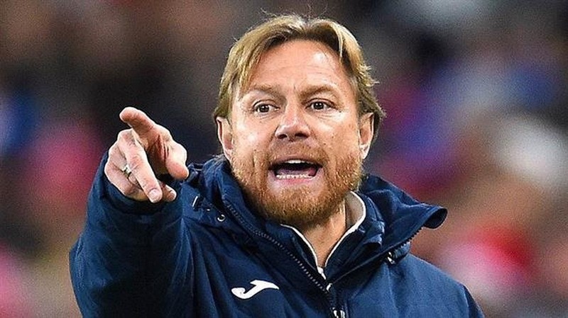 HLV đội tuyển Nga: &lsquo;Th&agrave; gặp tuyển Việt Nam c&ograve;n hơn ngồi chơi&rsquo; - Ảnh 2