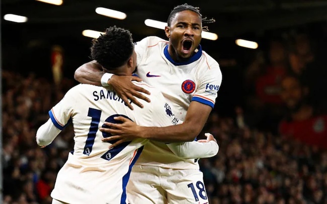 Tỏa s&aacute;ng rực rỡ ở Chelsea, Sancho khiến MU tiếc nuối - Ảnh 1