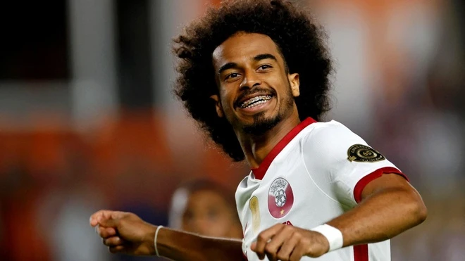 Ronaldo hụt giải Quả b&oacute;ng v&agrave;ng ch&acirc;u &Aacute; - Ảnh 1