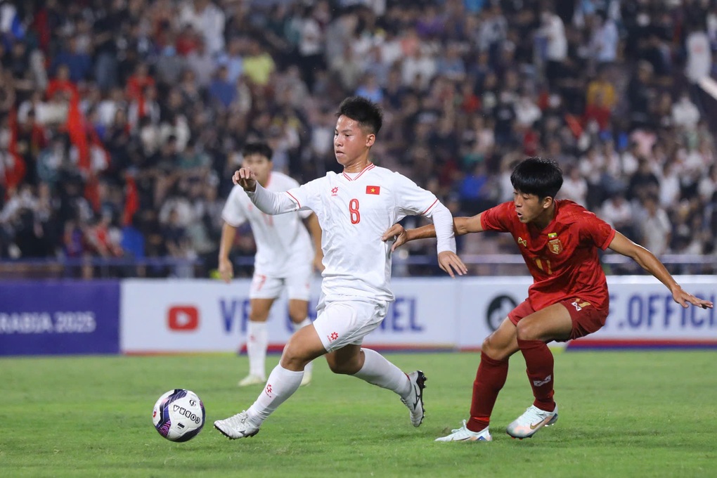 Đ&aacute;nh bại U17 Myanmar, U17 Việt Nam rộng cửa gi&agrave;nh v&eacute; đi tiếp - Ảnh 1