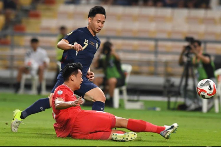 Tờ Siam Sport: &lsquo;Tuyển Việt Nam chỉ thắng đội C của Th&aacute;i Lan&rsquo; - Ảnh 1