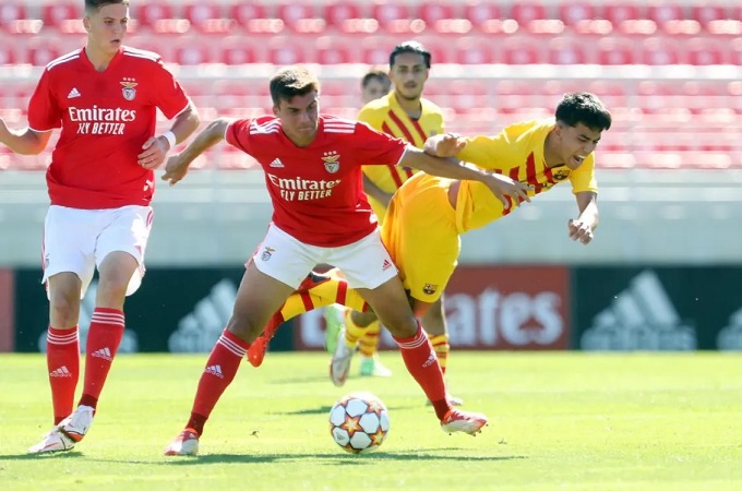 Chuy&ecirc;n gia Tony Ansell dự đo&aacute;n Benfica vs Barcelona, 3h00 ng&agrave;y 22/1 - Ảnh 1