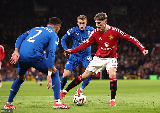 HLV Ruben Amorim l&ecirc;n tiếng về tương lai của Garnacho - Ảnh 1