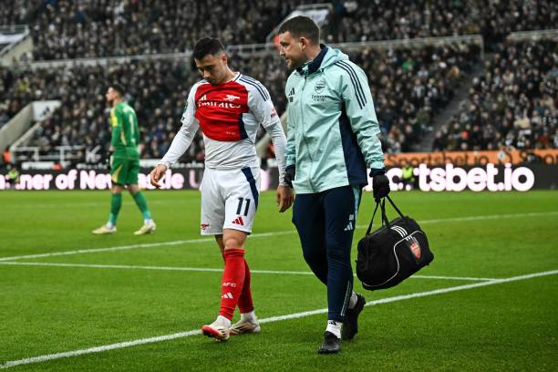 Arsenal tổn thất lớn sau thất bại trước Newcastle ở c&uacute;p Li&ecirc;n đo&agrave;n Anh - Ảnh 1