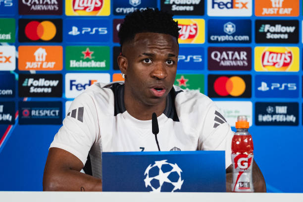 Vinicius quay ngoắt th&aacute;i độ với Real Madrid trước trận gặp Atletico Madrid - Ảnh 1