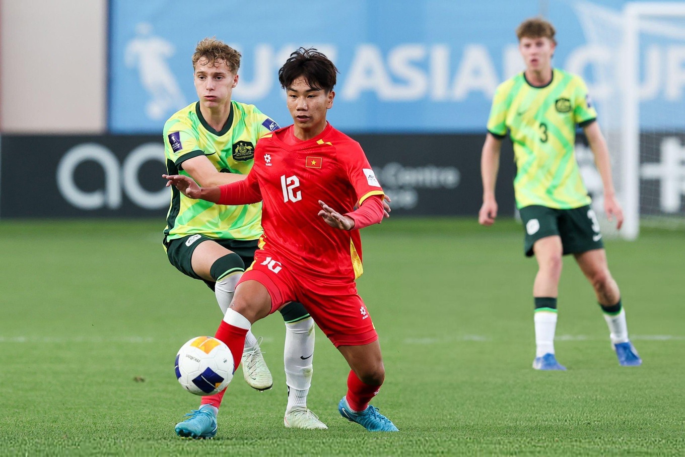 U17 Việt Nam xuất sắc cầm h&ograve;a U17 Australia ở giải ch&acirc;u &Aacute; - Ảnh 1