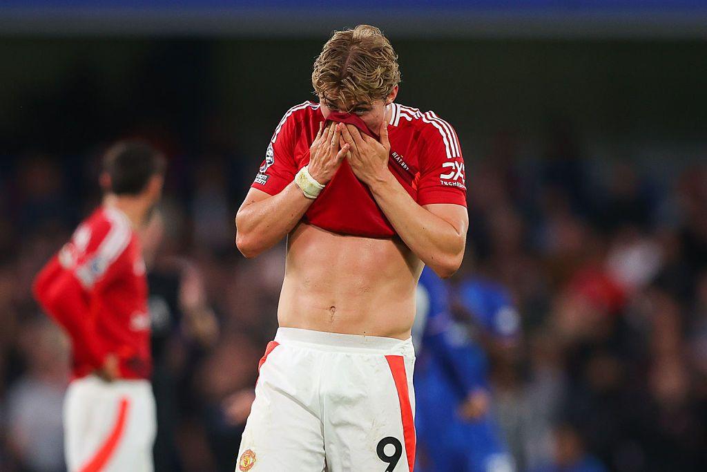 MU lập h&agrave;ng loạt kỷ lục tồi tệ sau trận thua Chelsea - Ảnh 1