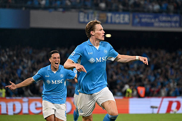 McTominay v&agrave; Lukaku tỏa s&aacute;ng gi&uacute;p Napoli v&ocirc; địch Serie A - Ảnh 1