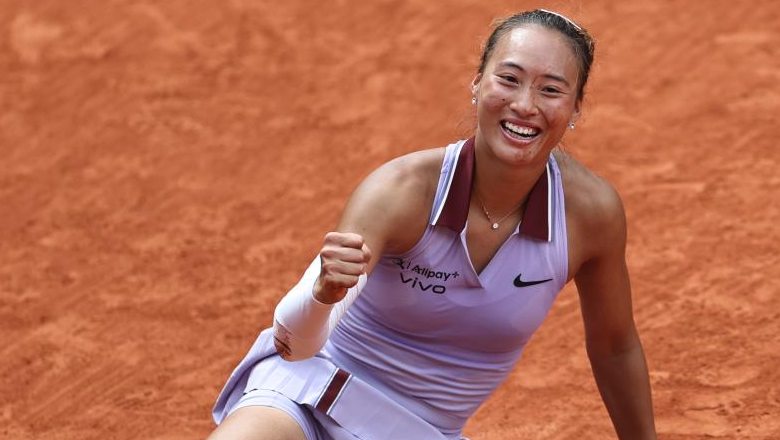 Zheng Qinwen nối gót huyền thoại Li Na, làm rạng danh quần vợt Trung Quốc - Ảnh 1