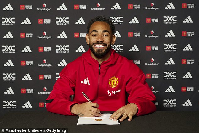 Matheus Cunha gửi th&ocirc;ng điệp trong ng&agrave;y ra mắt MU - Ảnh 1