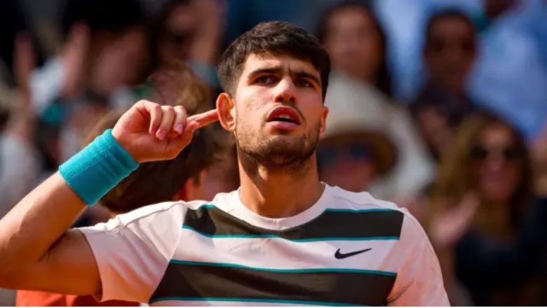 Alcaraz chạm mốc 250 chiến thắng, vào chung kết Queen’s Club 2025 - Ảnh 1