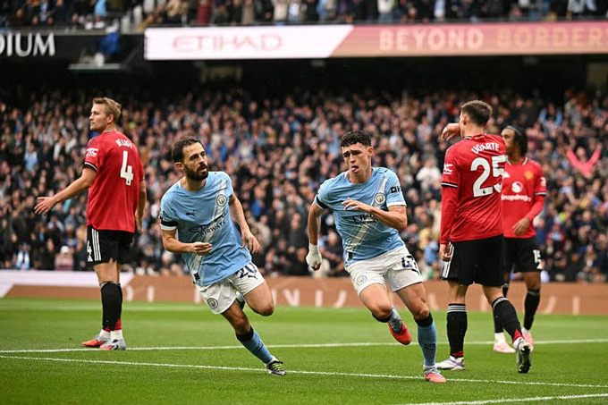 Haaland lập c&uacute; đ&uacute;p, Man City thắng đậm MU - Ảnh 1