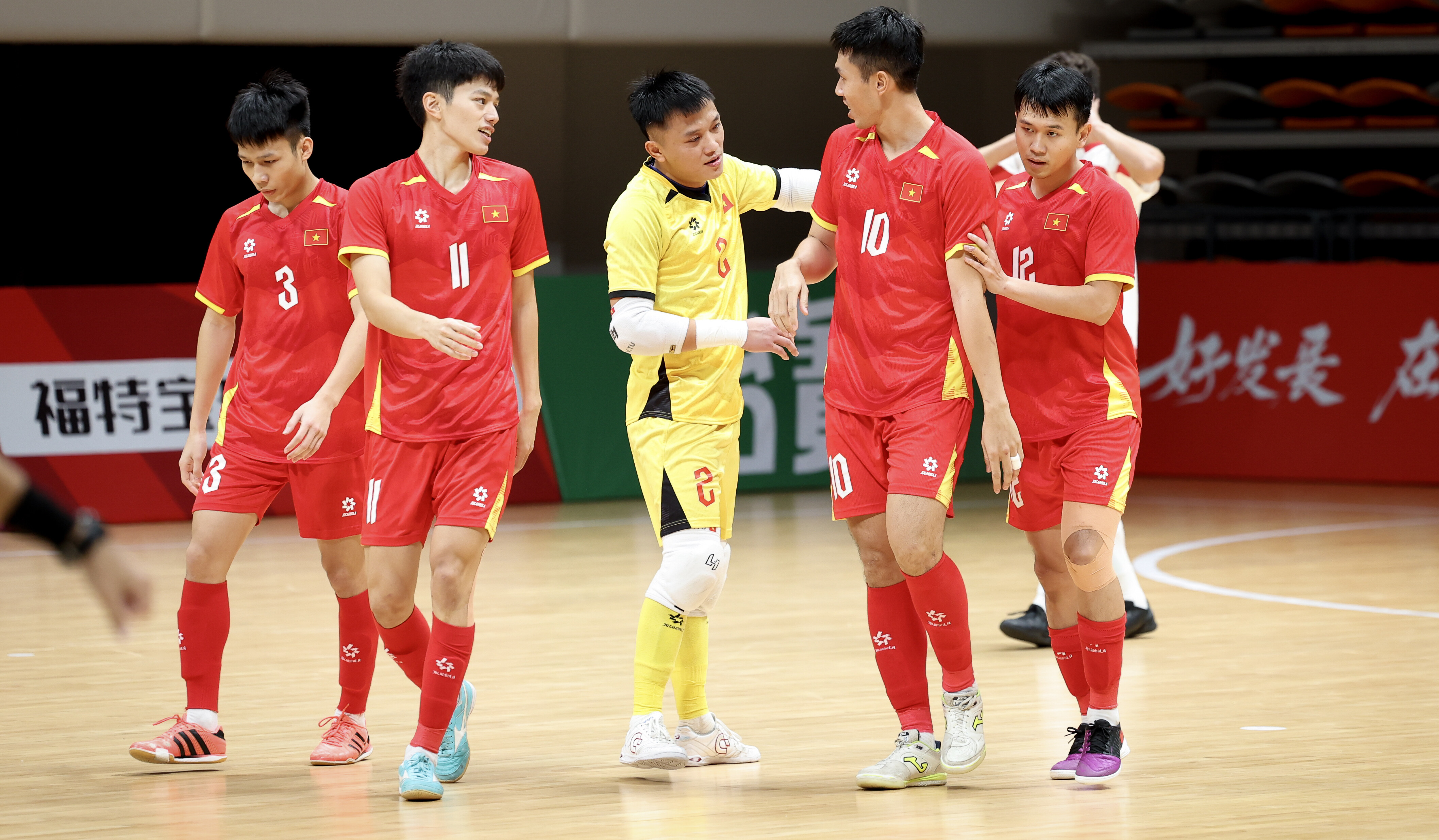 Thắng đậm Lebanon, futsal Việt Nam gi&agrave;nh v&eacute; dự c&uacute;p ch&acirc;u &Aacute; - Ảnh 1