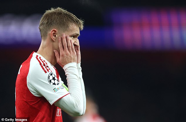 Arsenal x&aacute;c nhận mất Martin Odegaard d&agrave;i hạn - Ảnh 1