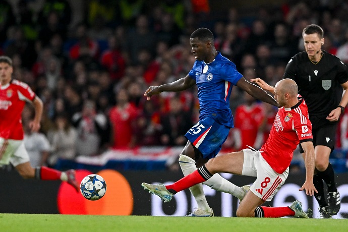 Siêu máy tính dự đoán Chelsea vs Ajax, 2h00 ngày 23/10 - Ảnh 1