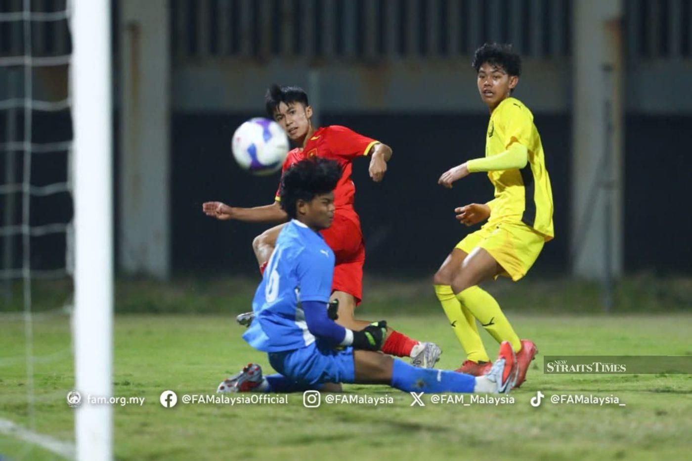 HLV U17 Malaysia c&oacute; nguy cơ bị sa thải sau trận thua đậm U17 Việt Nam - Ảnh 1