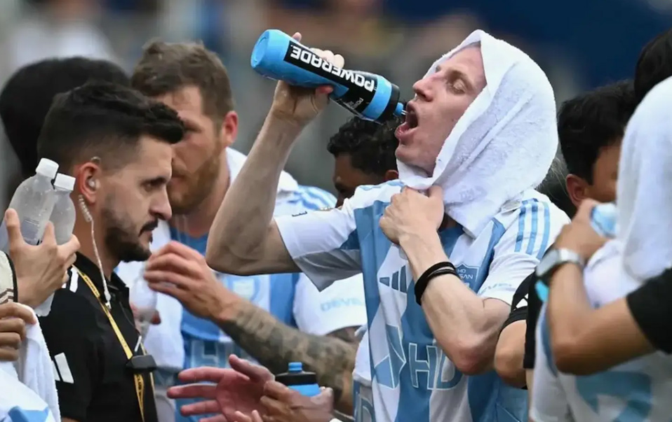 World Cup 2026 g&acirc;y tranh c&atilde;i về thời gian cooling break - Ảnh 1