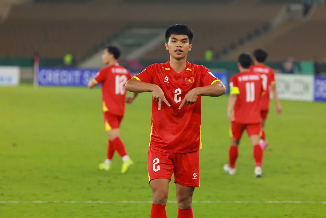 U23 Việt Nam thất bại đ&aacute;ng tiếc trước U23 UAE - Ảnh 1